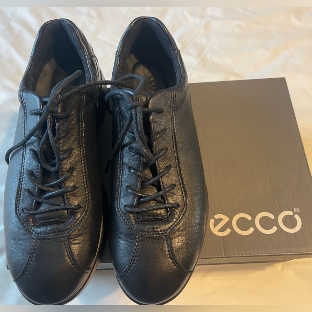 Ecco Aquet black shoes size EU 39